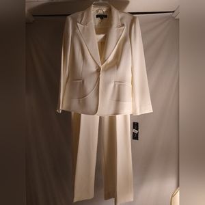 ANNE KLEIN EXECUTIVE "LUXE" SOFT WHITE PANTS SUIT 14 US (NWT)